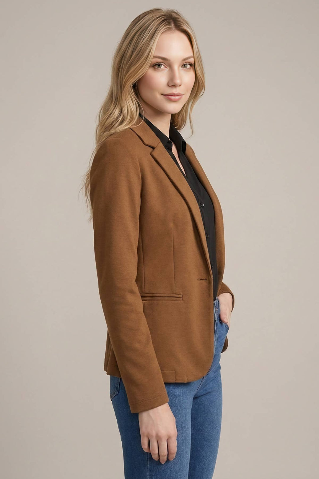 KNIT BLAZER WITH SLEEVE SHIRRING DETAIL - 10839J