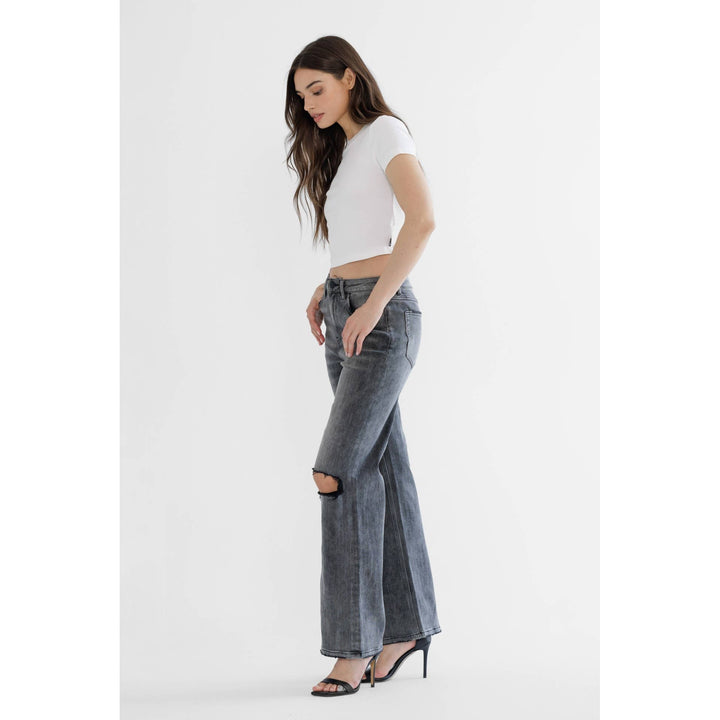SUPER HIGH WIDE LEG WITH DISTRESSED KNEE