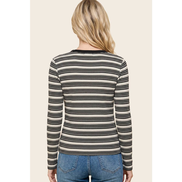 BASIC MULTI STRIPED TOP
