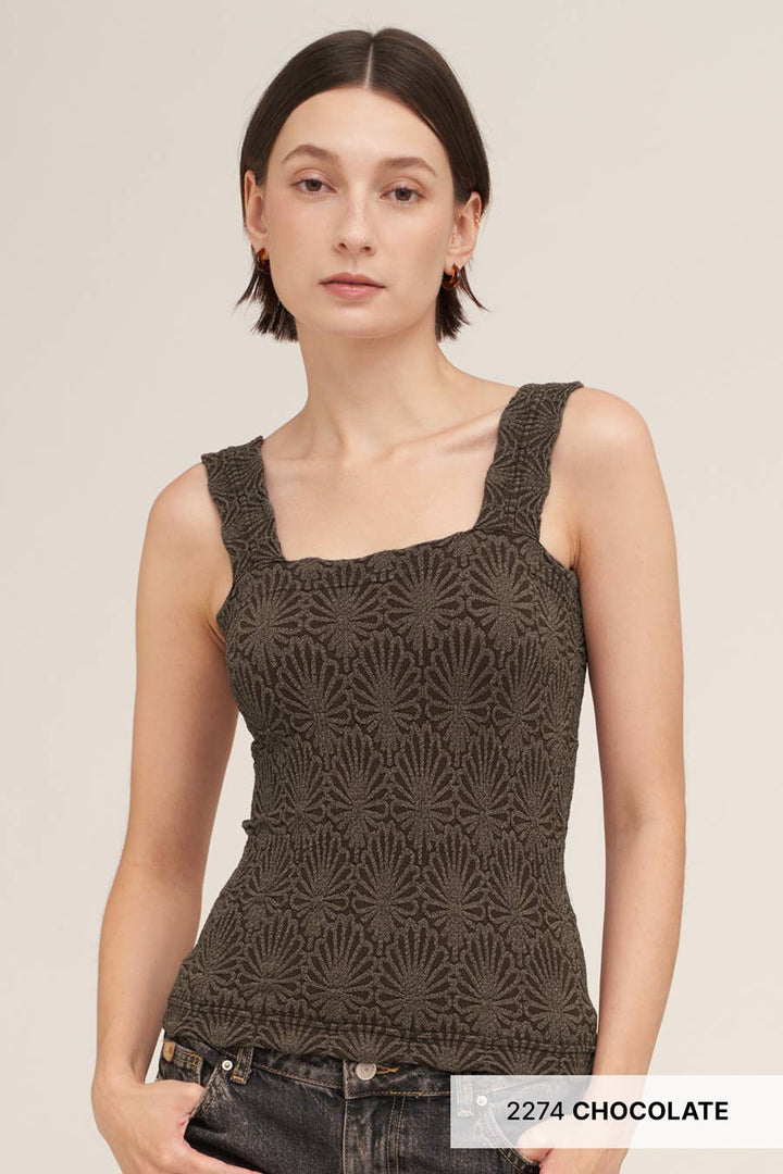 NS8416- Lace Textured Square Top