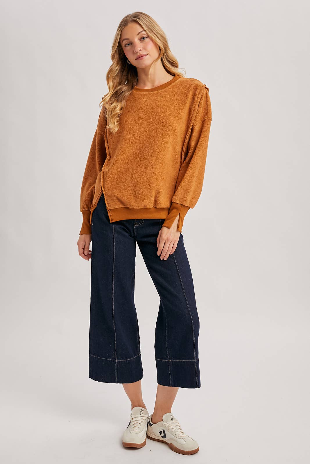 CREWNECK TEDDY PULLOVER