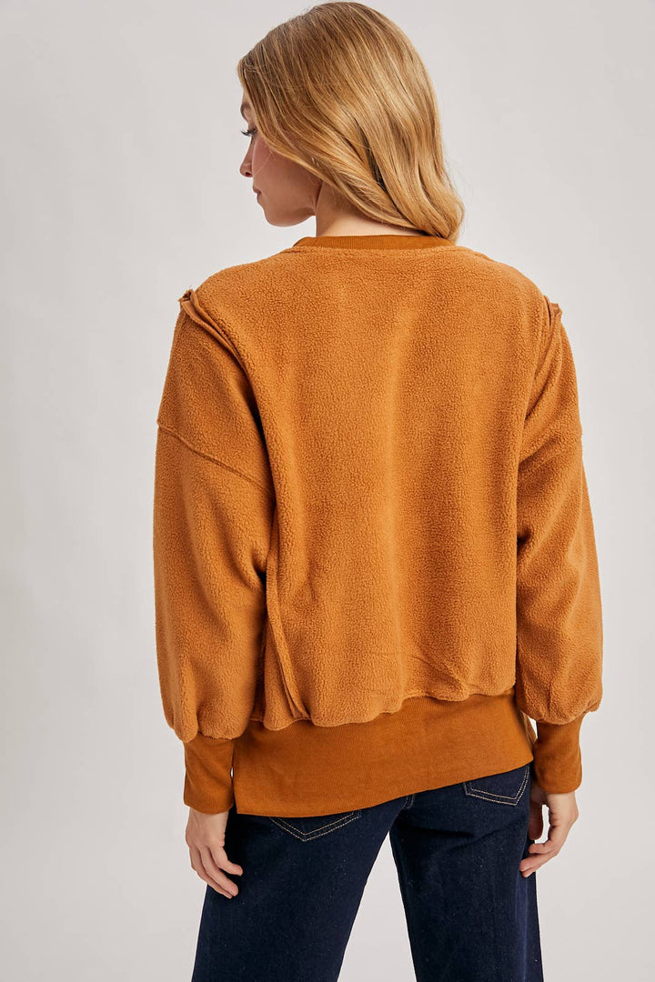 CREWNECK TEDDY PULLOVER