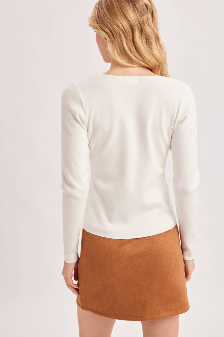 SCALLOP NECK KNIT TOP