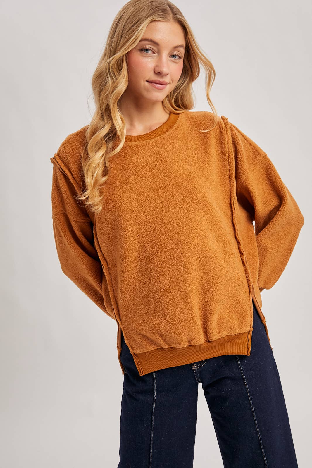 CREWNECK TEDDY PULLOVER