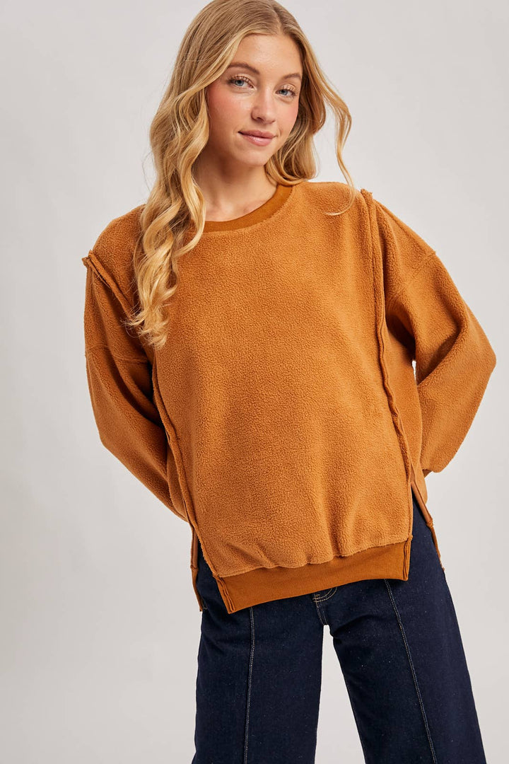 CREWNECK TEDDY PULLOVER