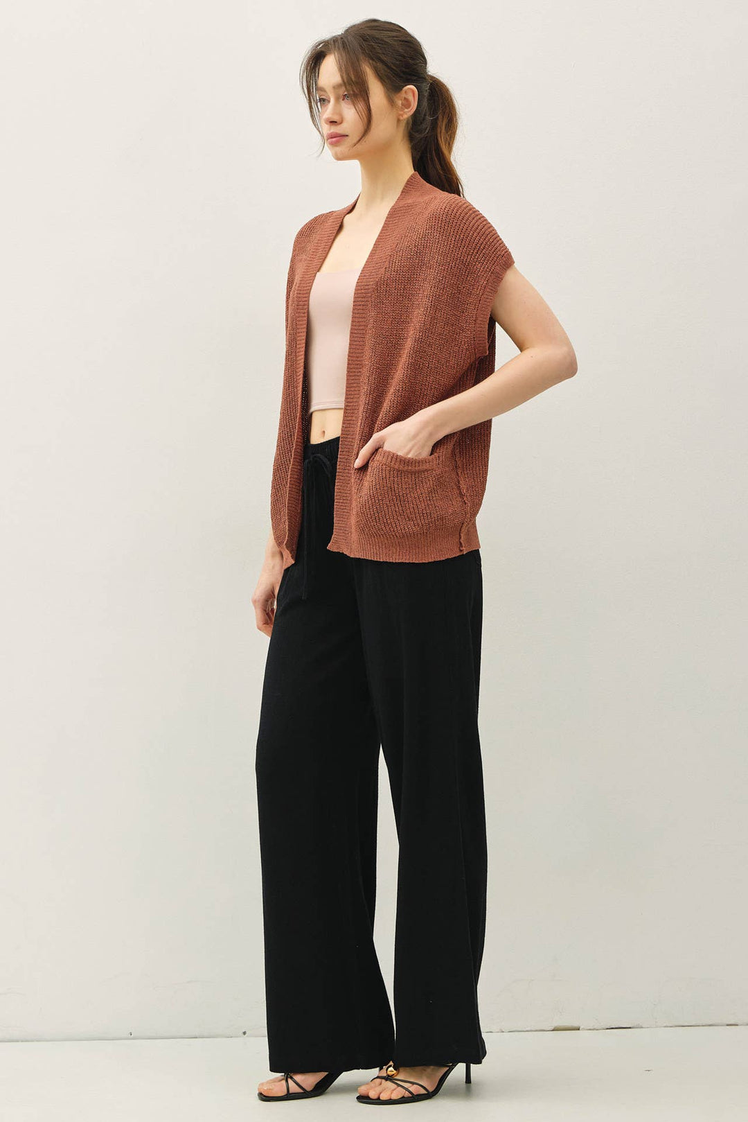 BREEZY SHORT SLEEVED OPEN CARDIGAN