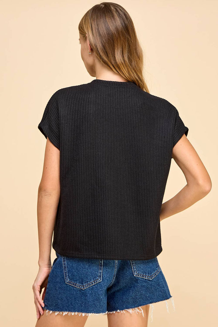 Knitted Solid Short Sleeve Top with Pockets