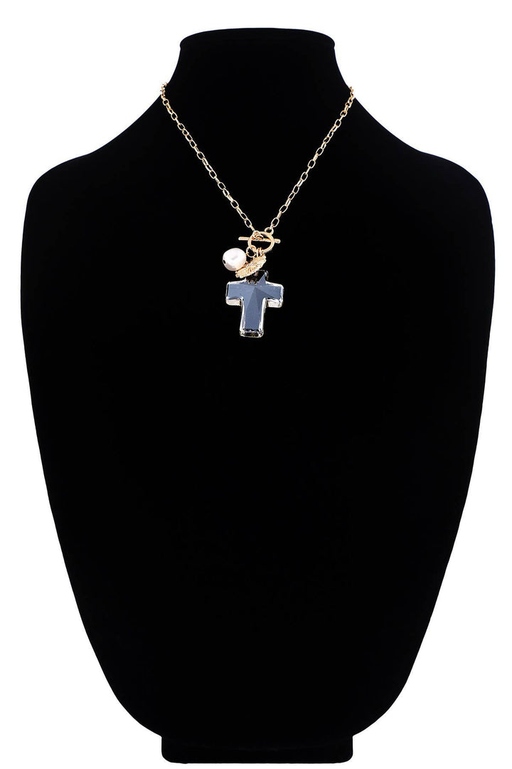 Shell & Pearl Pendant Necklace