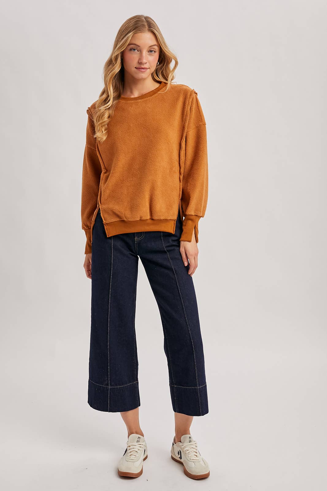 CREWNECK TEDDY PULLOVER