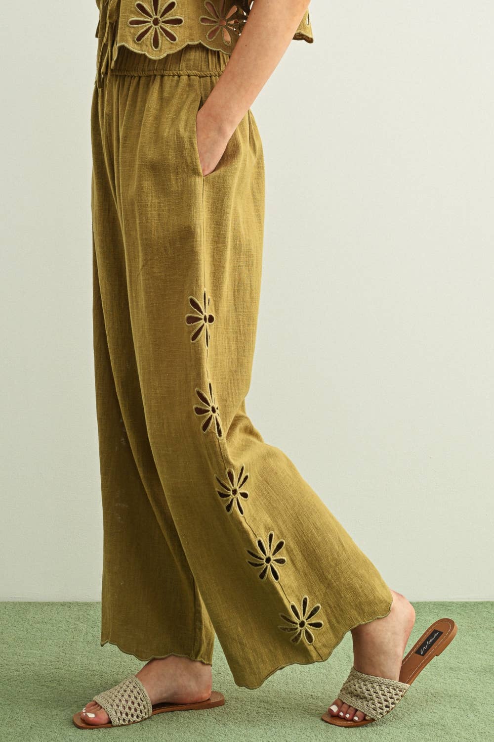Embroidered Side Detail Pants