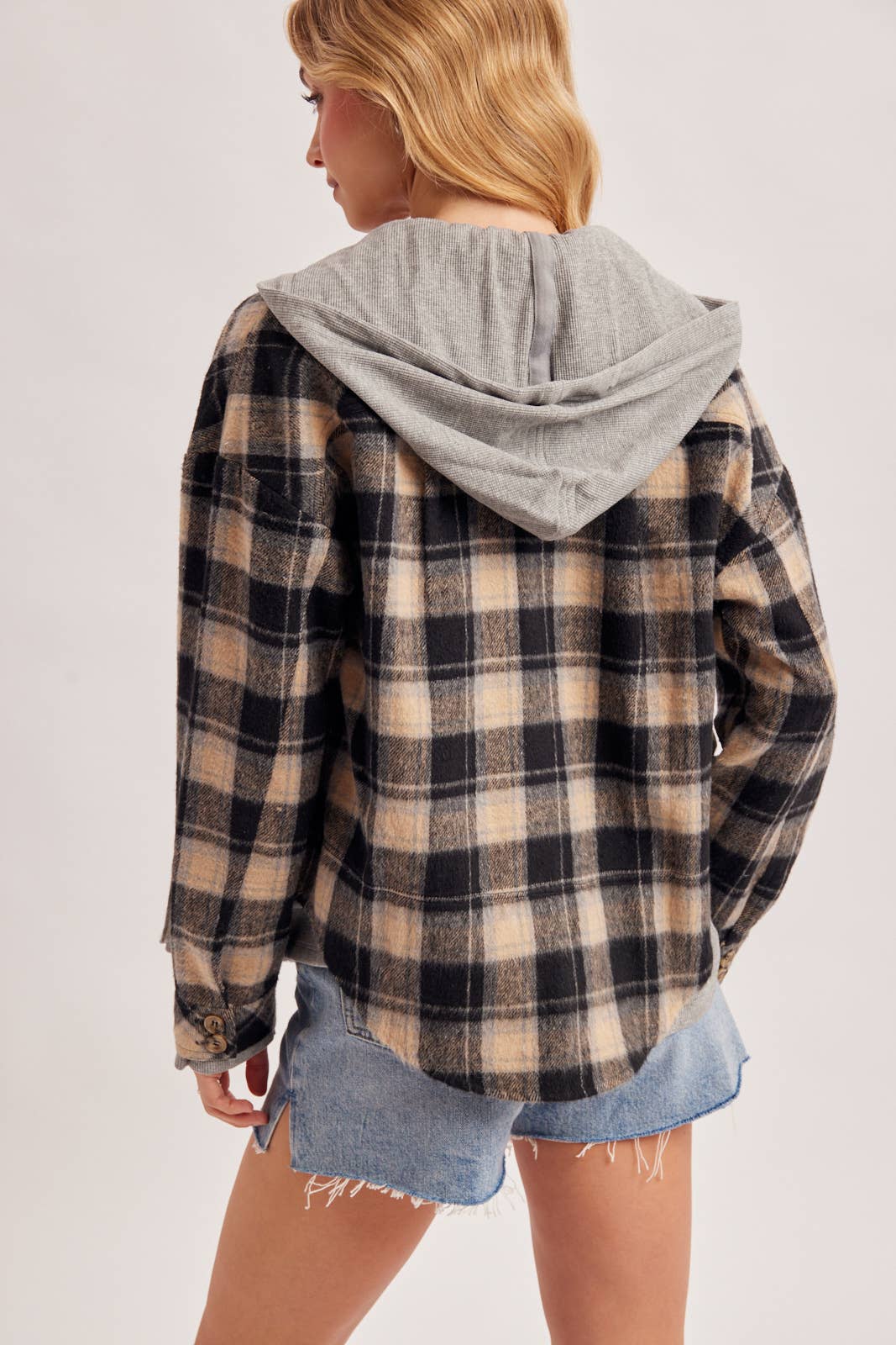 BUTTON DOWN HOODED PLAID SHACKET