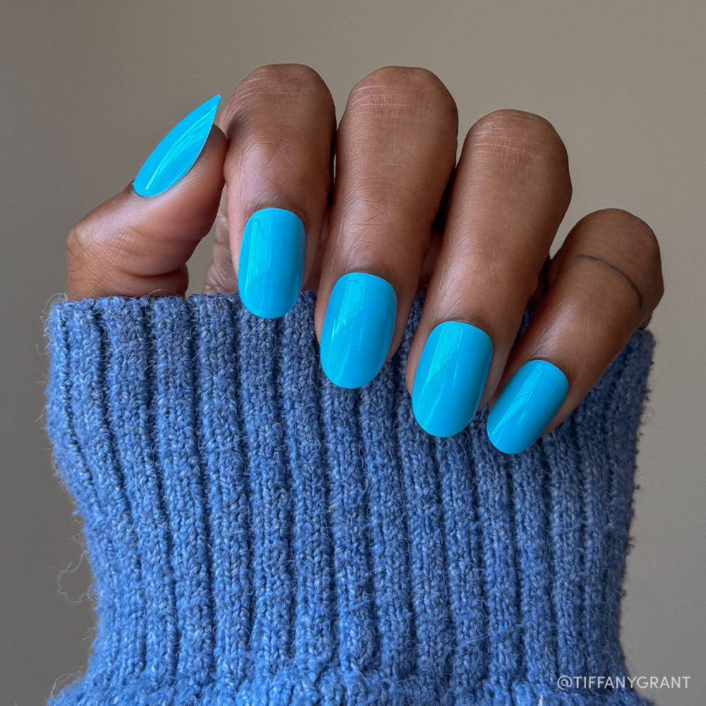 Azure Blue Press-On Nails | Short Round Length | Solid Nails