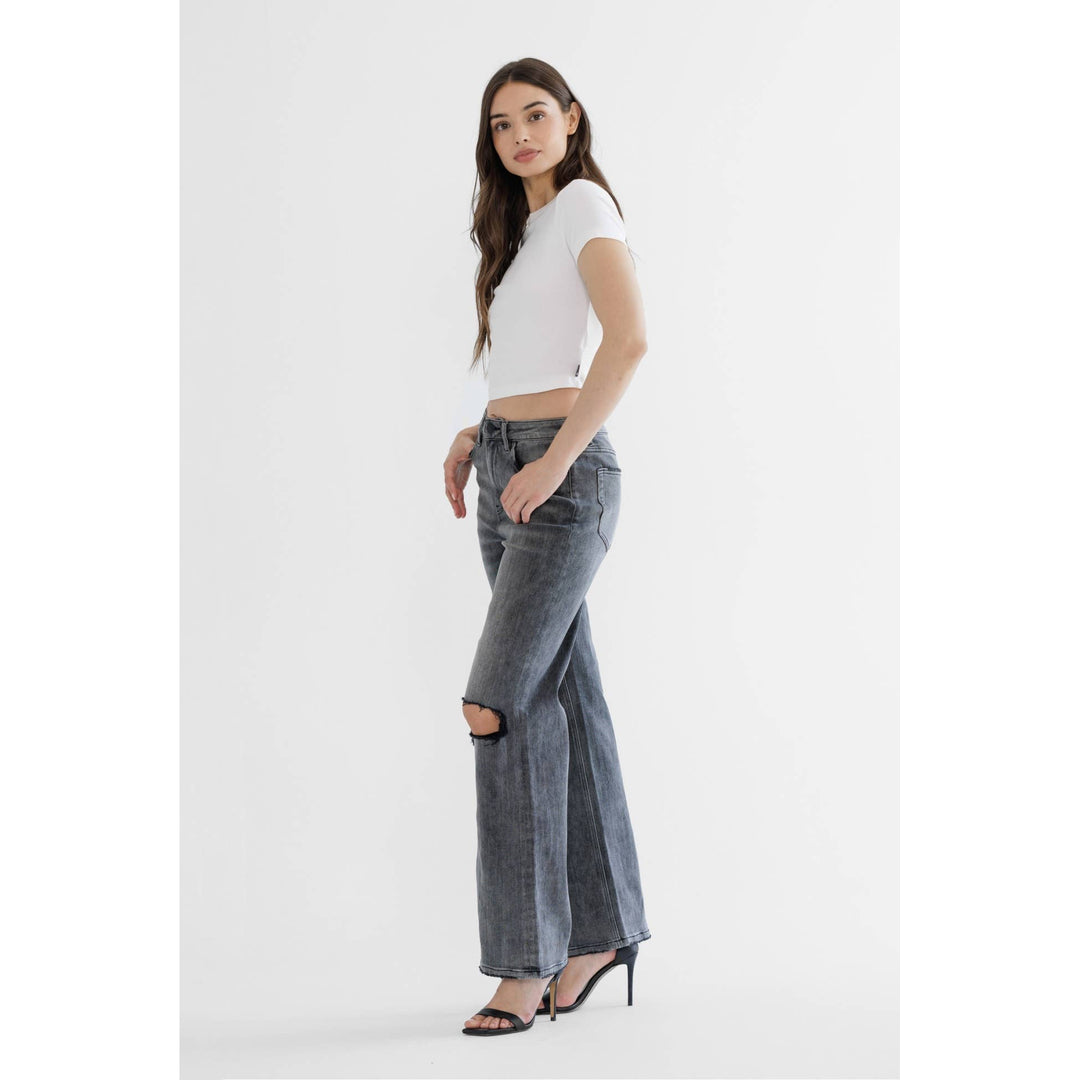 SUPER HIGH WIDE LEG WITH DISTRESSED KNEE