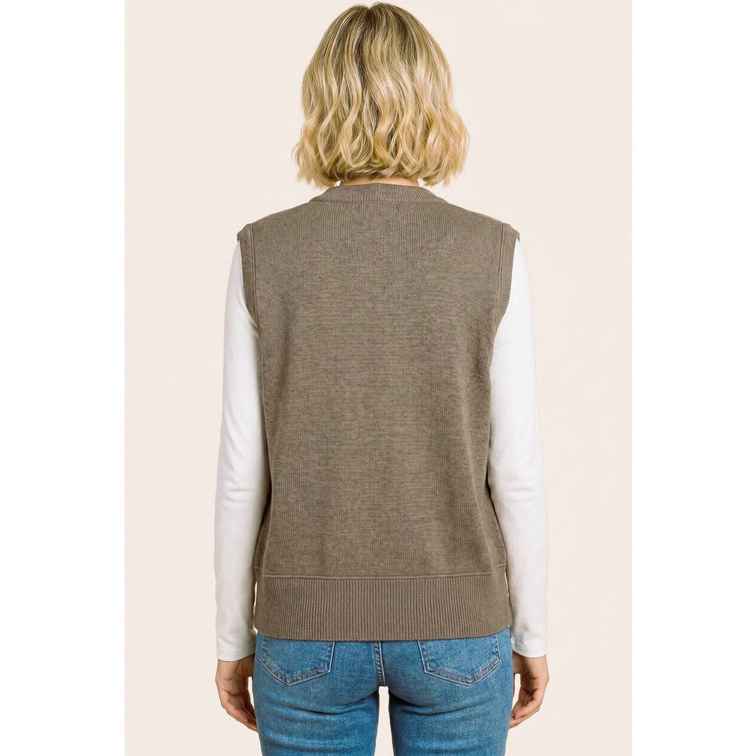 CREW NECK BUTTON DOWN SWEATER VEST