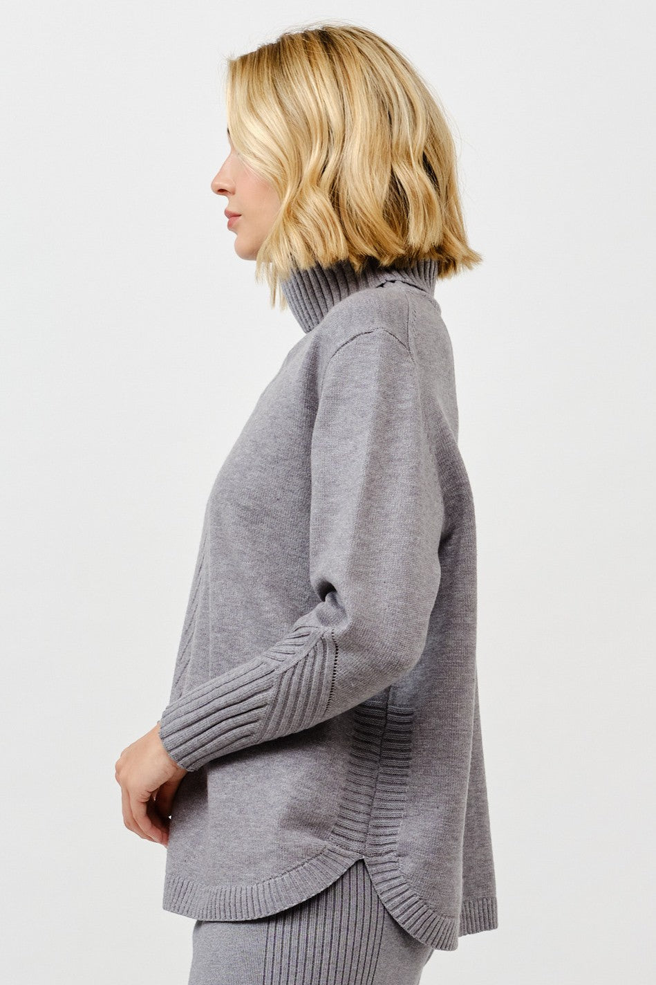 Jayna Turtleneck Sweater